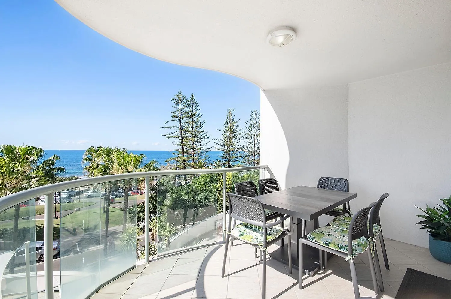 Malibu Apartments Mooloolaba