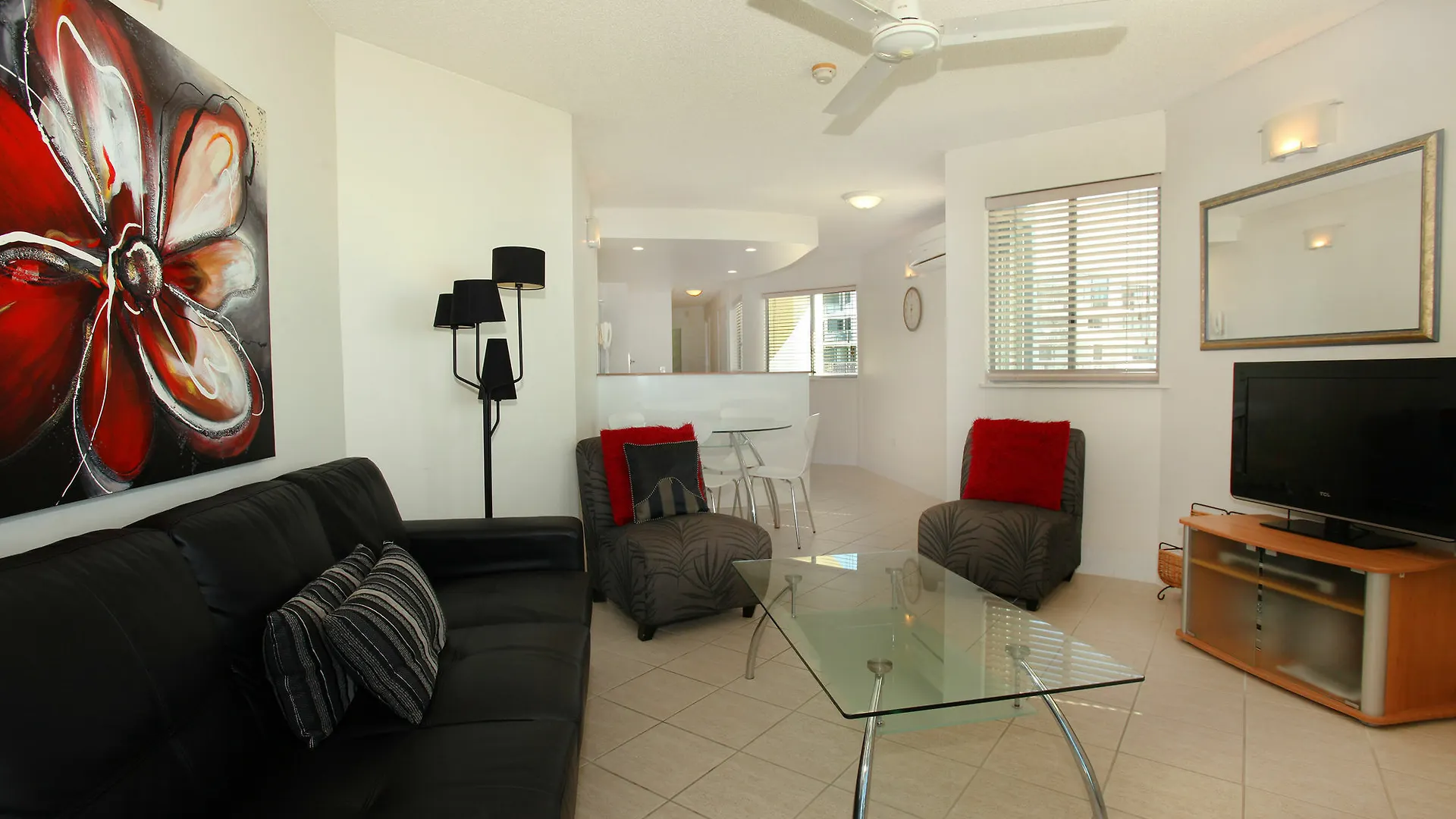 Malibu Apartments Mooloolaba