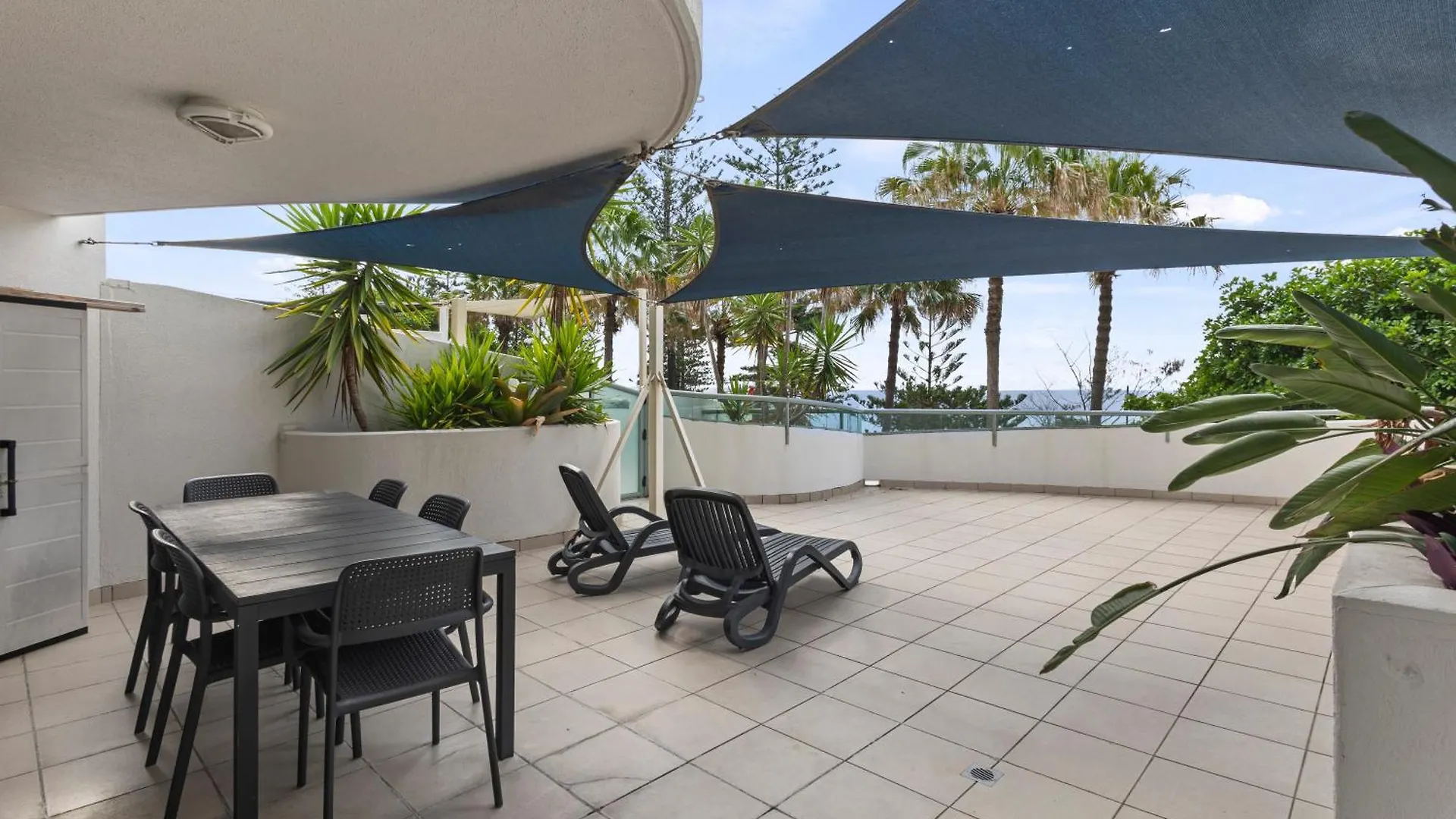 Malibu Apartments Mooloolaba Aparthotel