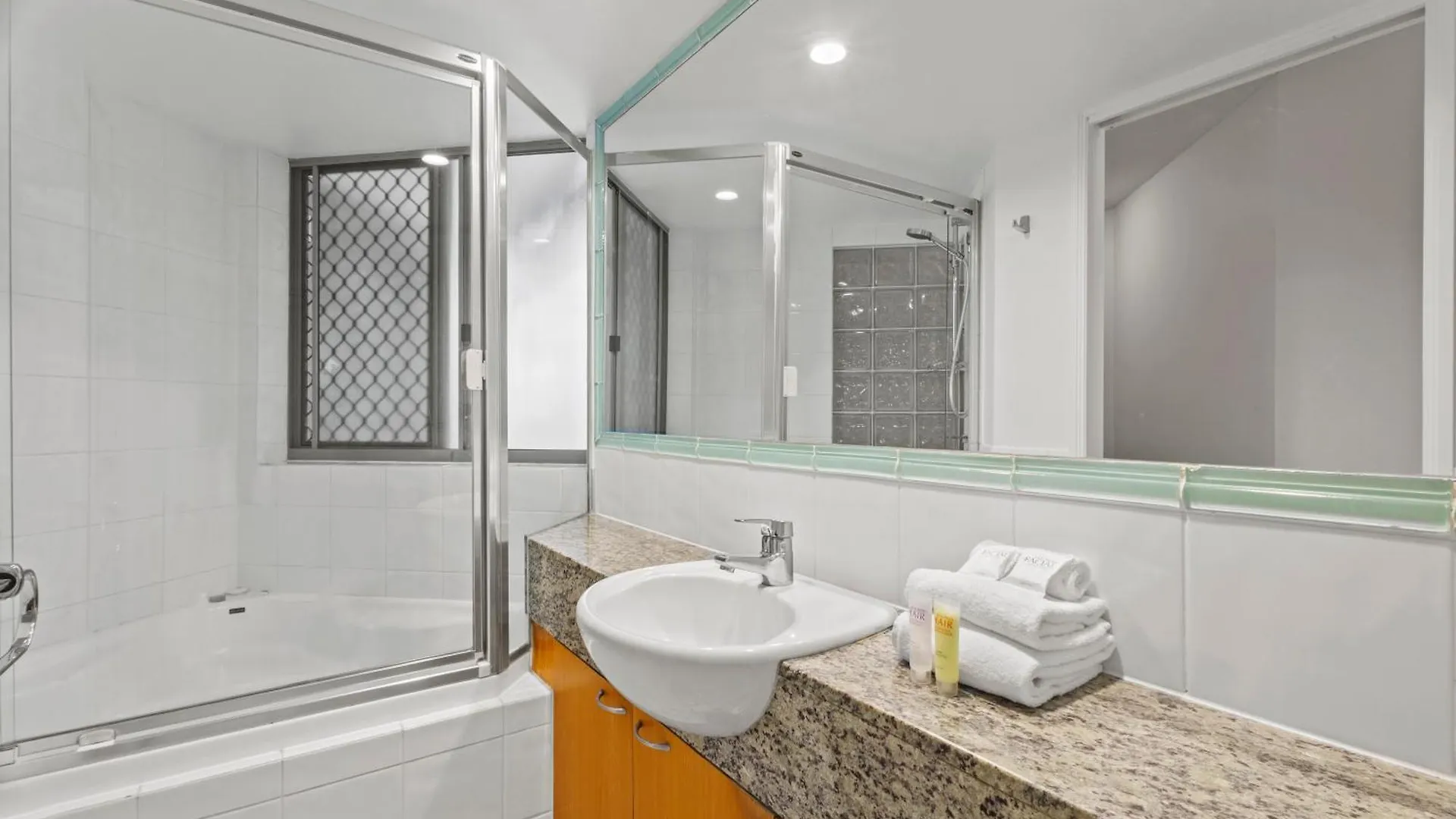Malibu Apartments Mooloolaba Aparthotel